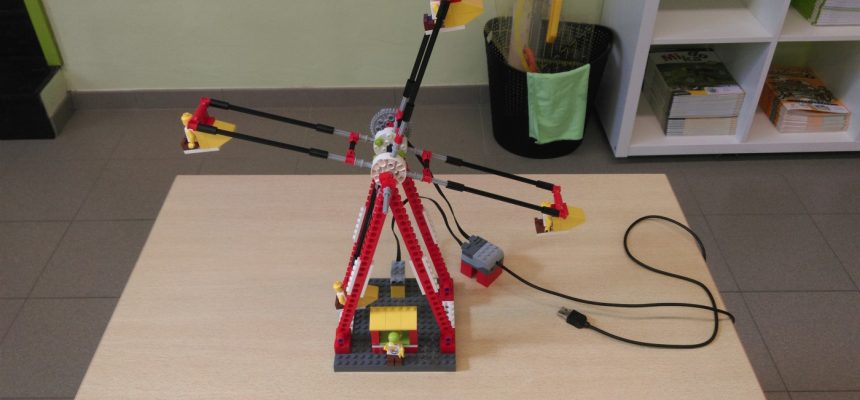 4B bouwt met Lego